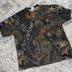 Mosey Oak Outdoor Hunting Print Pocket Tee